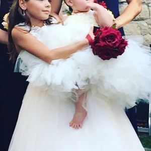Flower girl baby dress so cute !!! So fluffy!